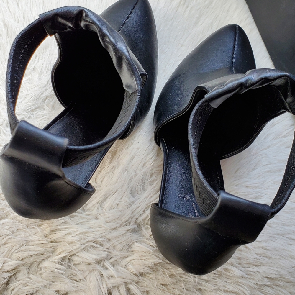 Shoes - Picture 2 of 5